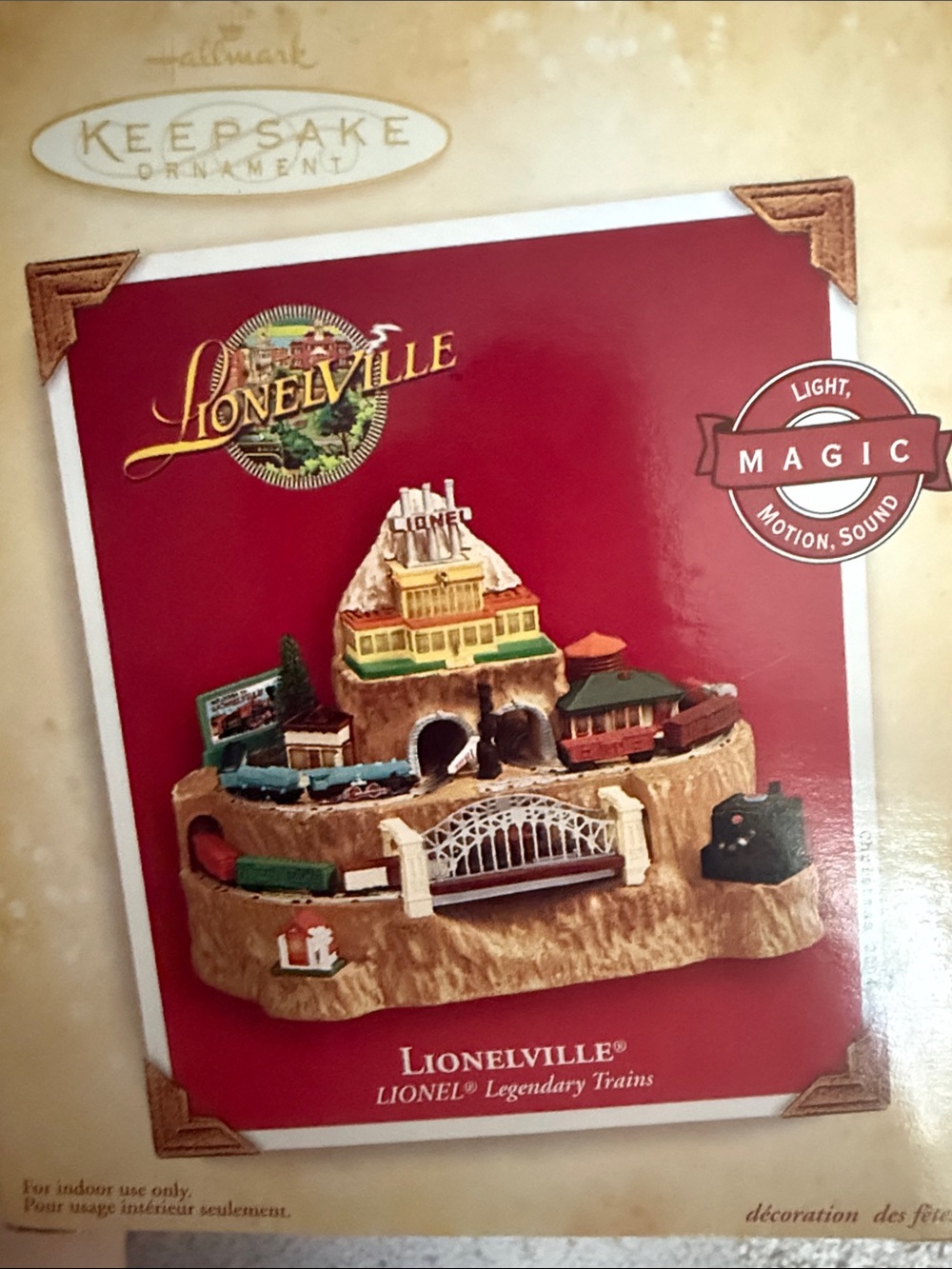 Lionelville Lighted Musical Train Ornament